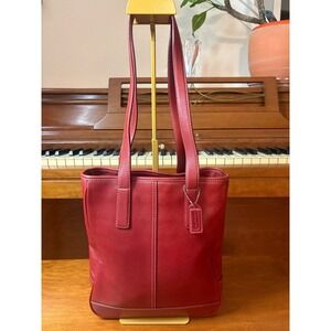 Coach Red Leather Tote Bag Vintage B3S-7776 Shoulder Bag Contrast Stitching
